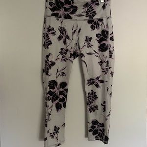 ATHLETA capri leggings